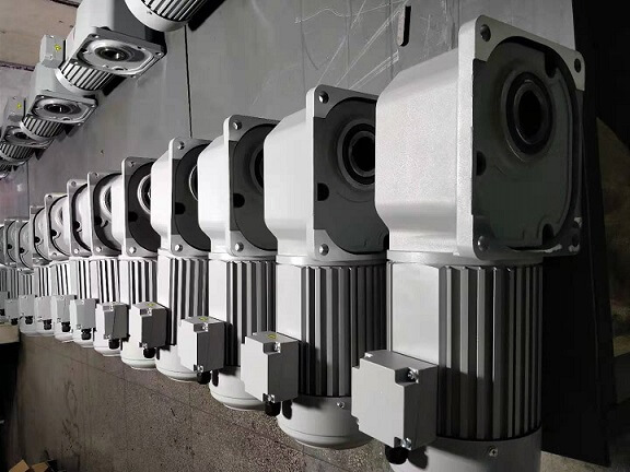 東臺(tái)仲總訂的空心軸直角電機(jī)已發(fā)貨,請(qǐng)注意查收