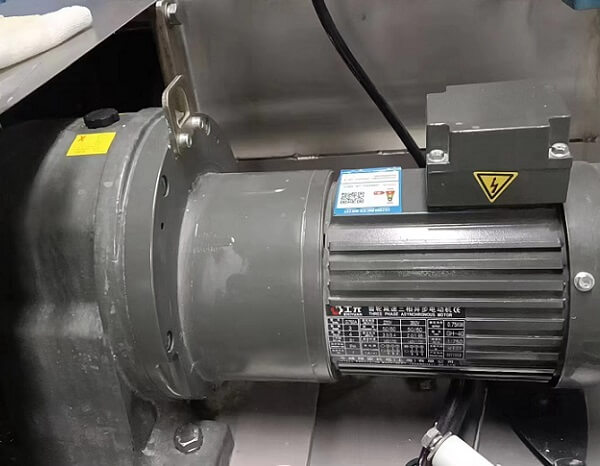 士元電機(jī) 750W大數(shù)比減速機(jī)在自動(dòng)化設(shè)備上的應(yīng)用