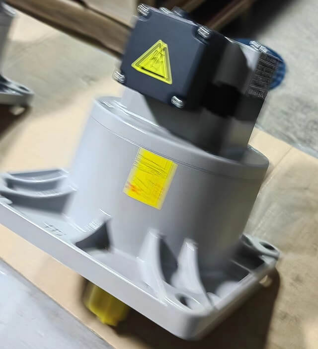 士元200W單相電機 旋轉(zhuǎn)小火鍋減速機廠家直銷