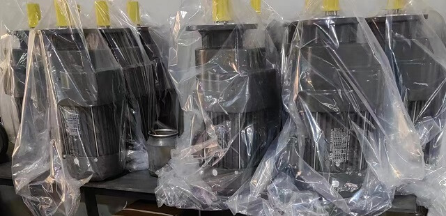 士元風(fēng)扇減速機 1.5KW1.8KW吊扇電機 現(xiàn)貨供應(yīng)